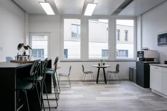 Küche des Coworkingspace Rivvers Stuttgart-Feuerbach