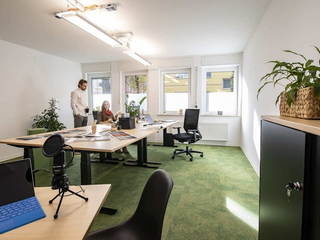 Ausgestattetes Teambüro im Coworking Space Rivvers in Essen-Rüttenscheid