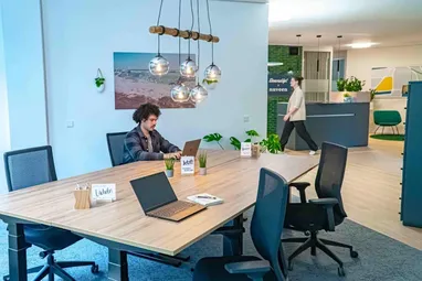 rivvers-coworking-space-hamburg-in-top-lage