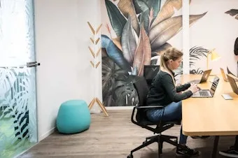 Coworkingbereich im Coworking Space Rivvers im Bochum-Bermuda3eck.